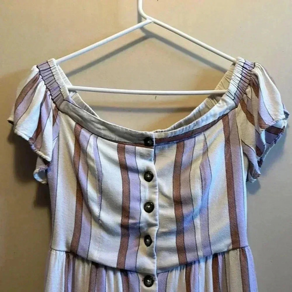 Dress - Picture 2 of 9